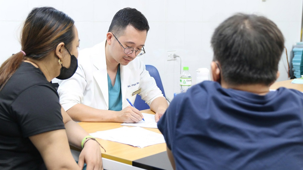Tiếp sức các cặp vợ chồng hiếm muộn trên hành trình tìm con